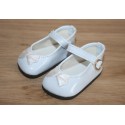 Chaussures blanches vernies